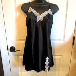 NWT VS Victoria’s Secret Satin & Lace Slip